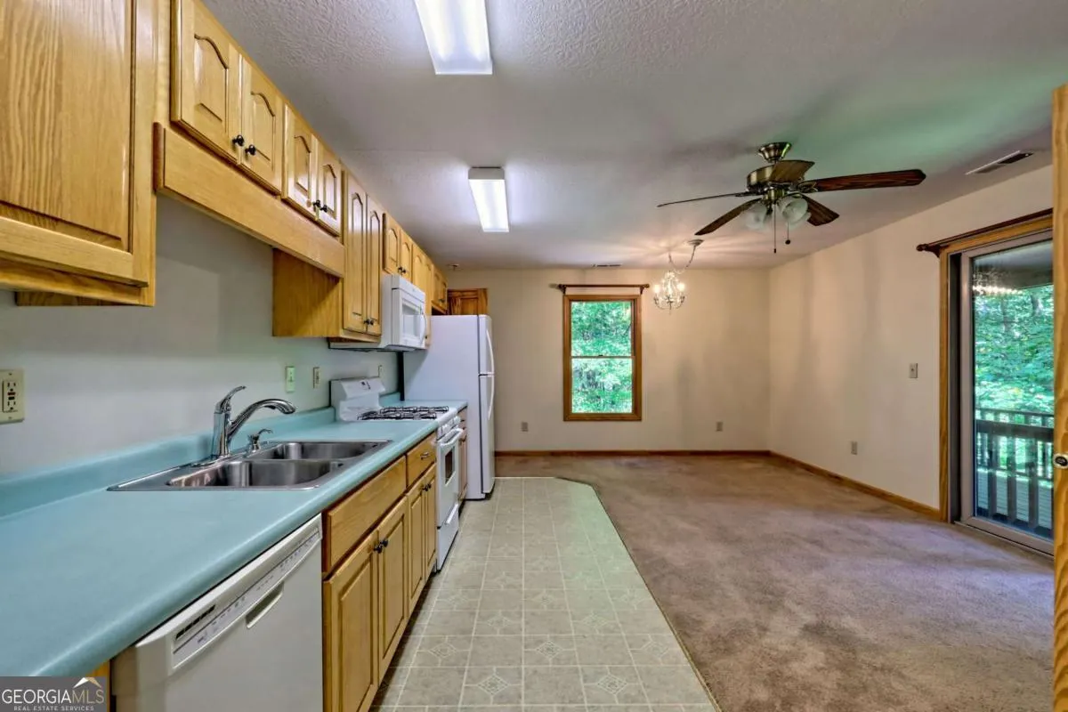 2204 Cedar Cliff Road