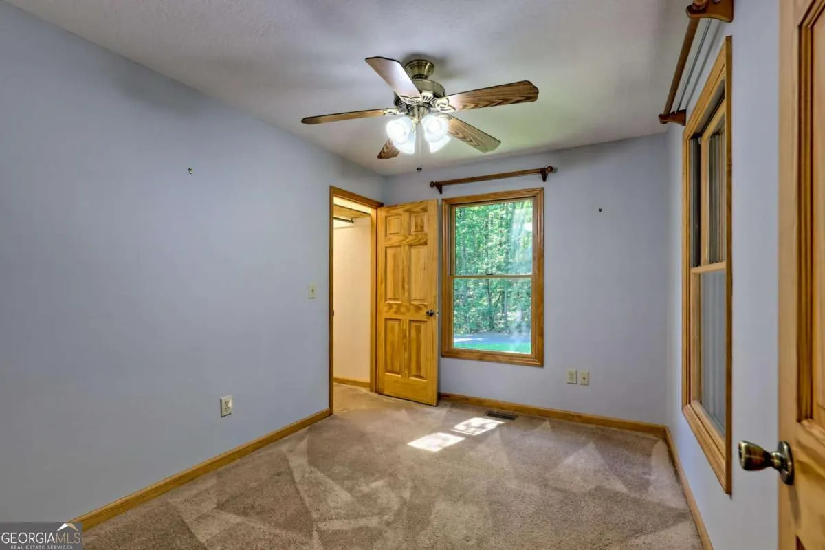 2204 Cedar Cliff Road