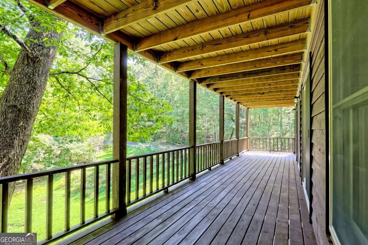 2204 Cedar Cliff Road