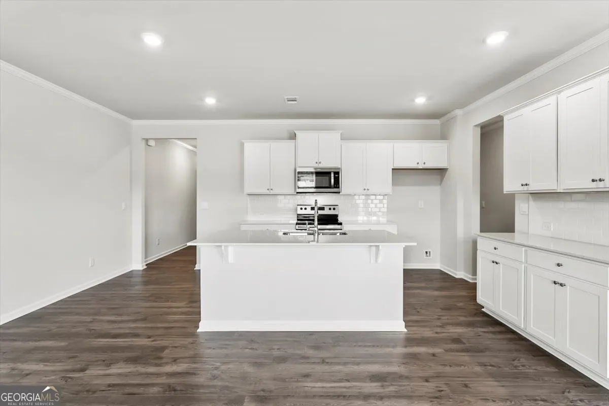 5133 Tulip Square