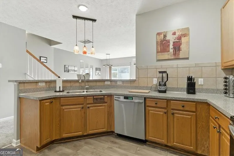 302 OAK LEAF Place