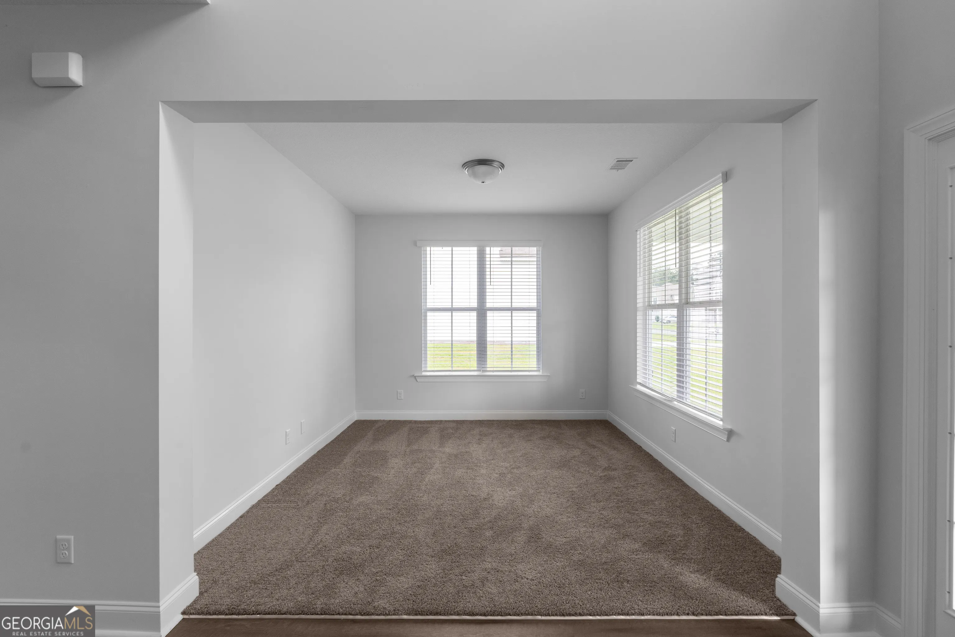 29 Oakmont Drive