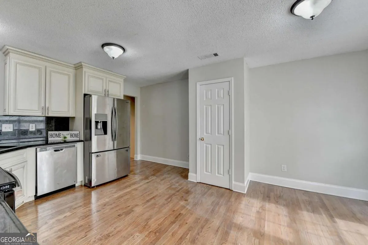5880 April Drive