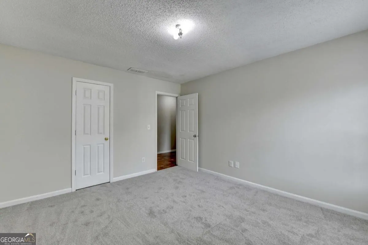 5880 April Drive