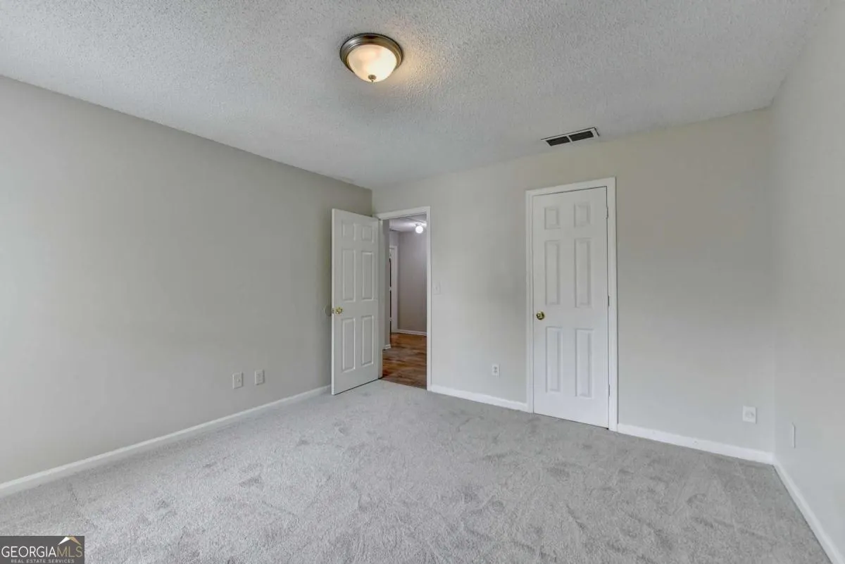 5880 April Drive