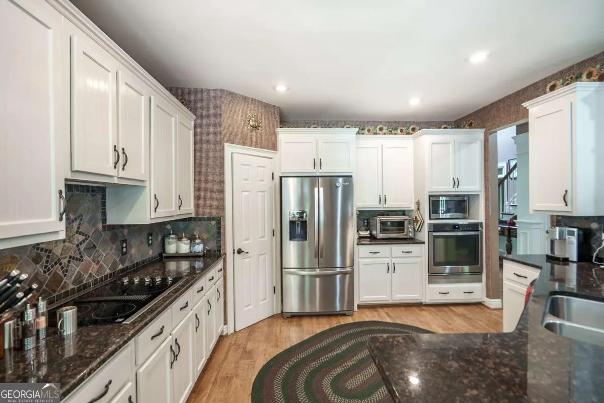 1660 Maple Ridge Drive