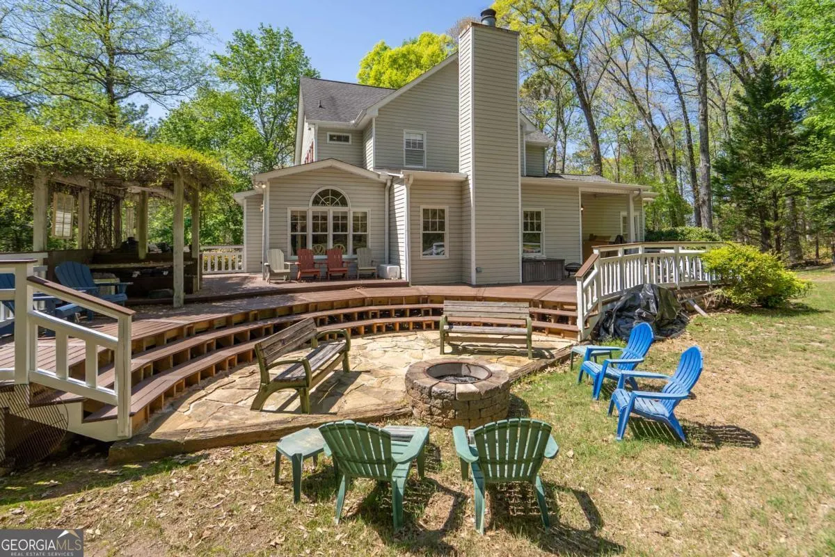 1660 Maple Ridge Drive