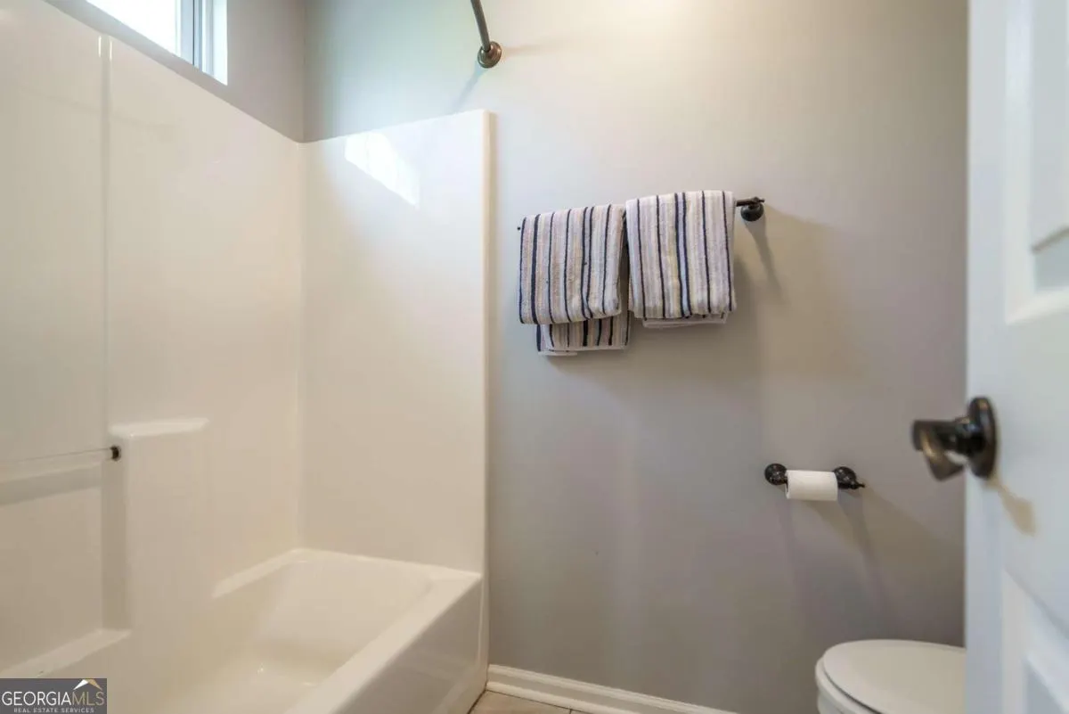 1660 Maple Ridge Drive