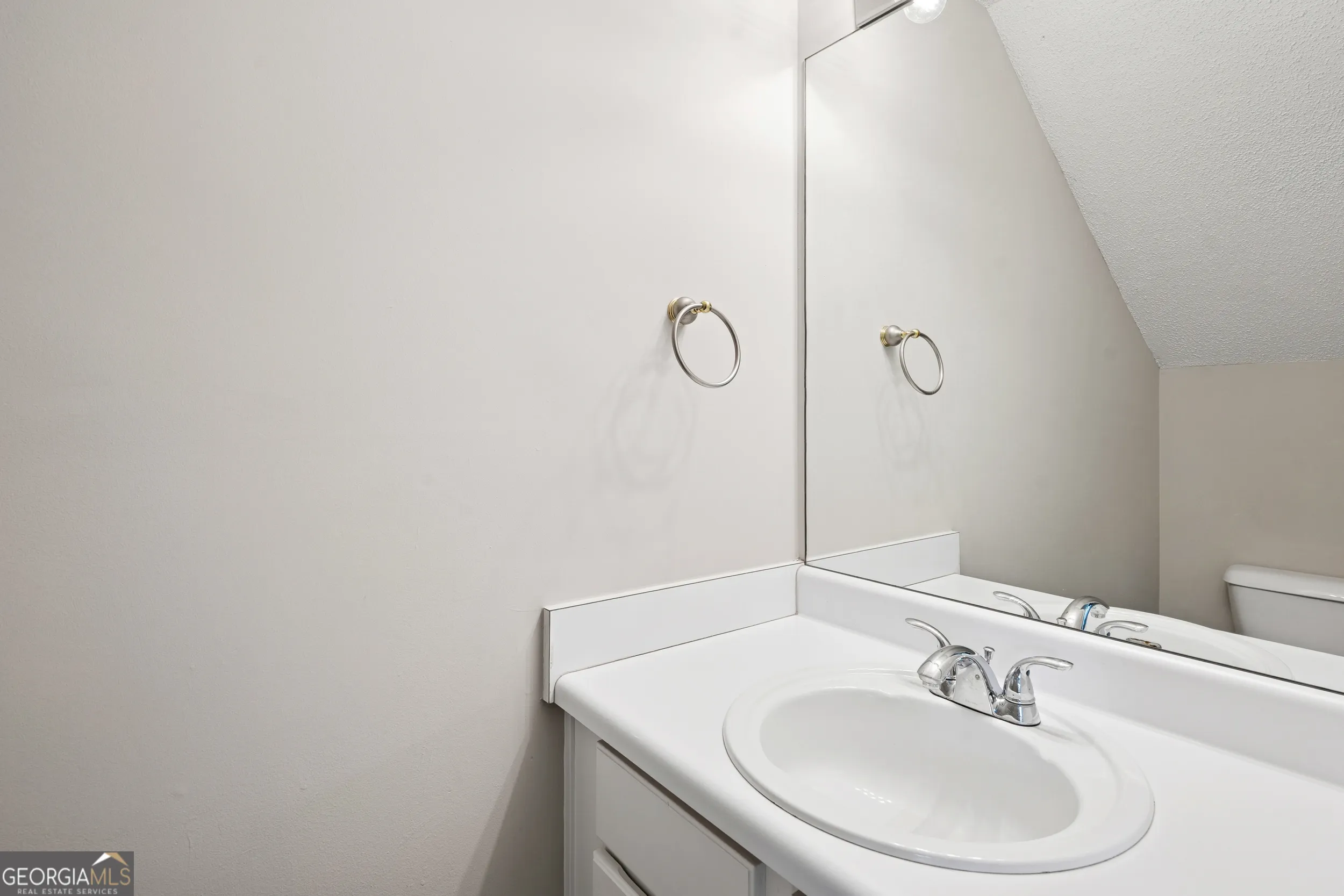 3742 Berkeley Crossing