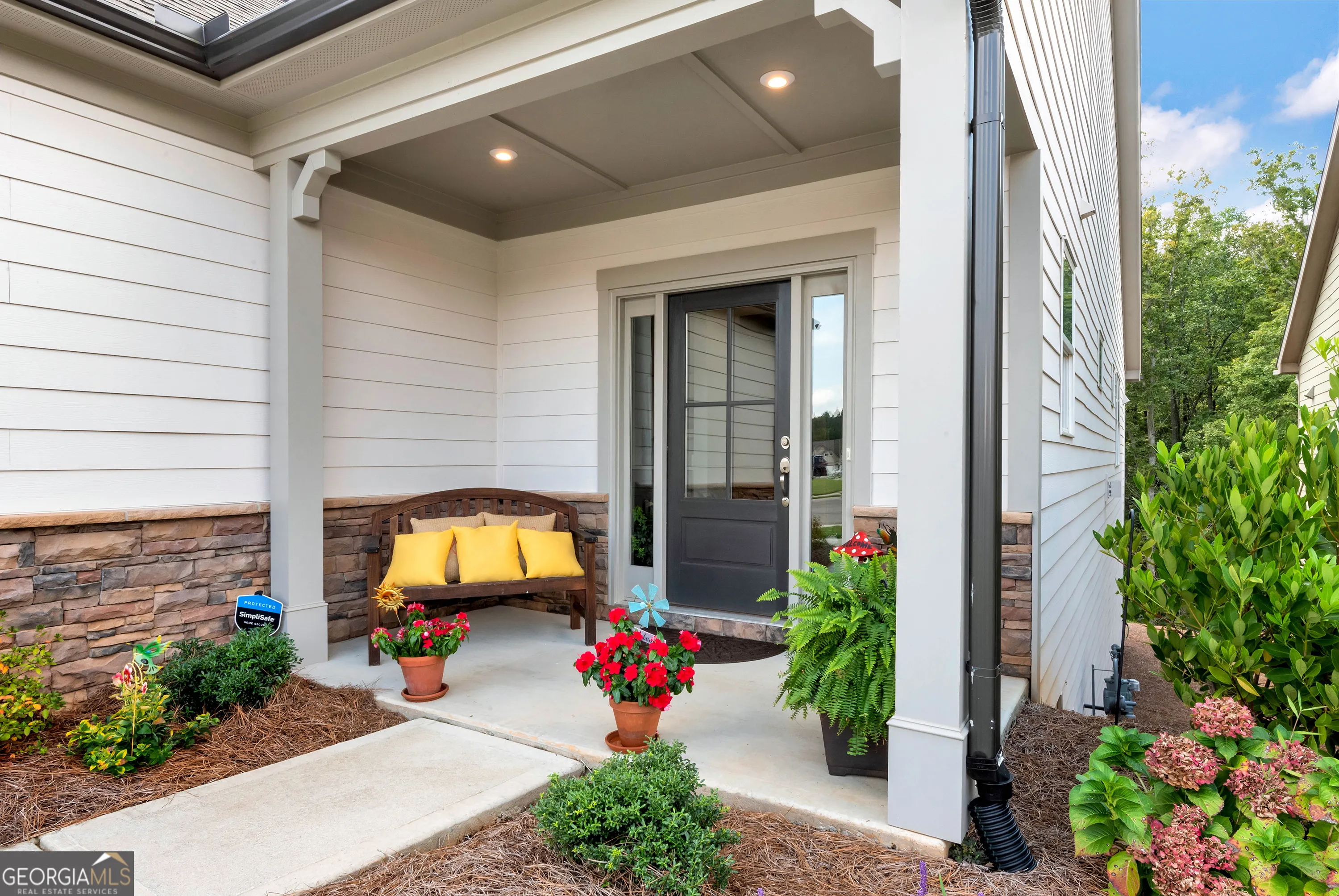 269 Grand Circle