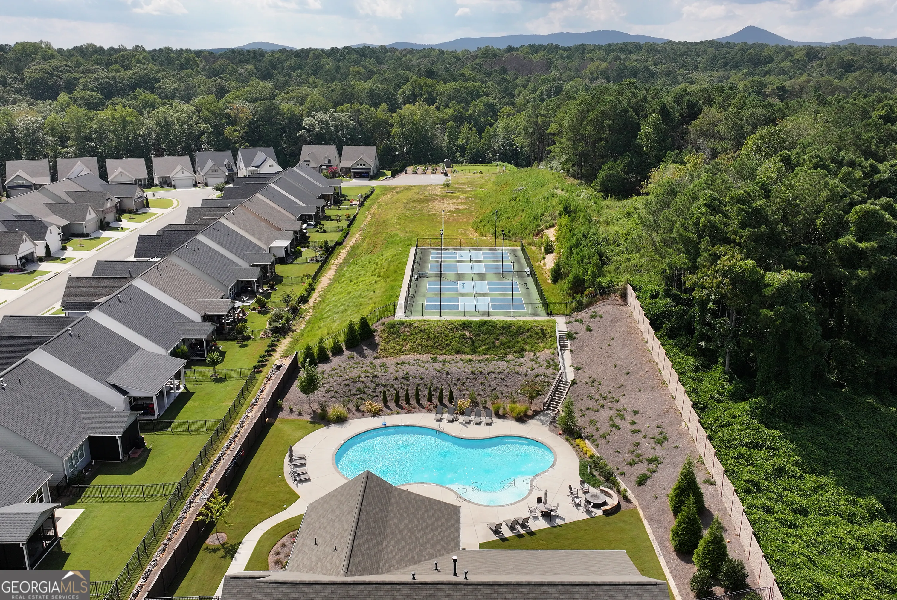 269 Grand Circle