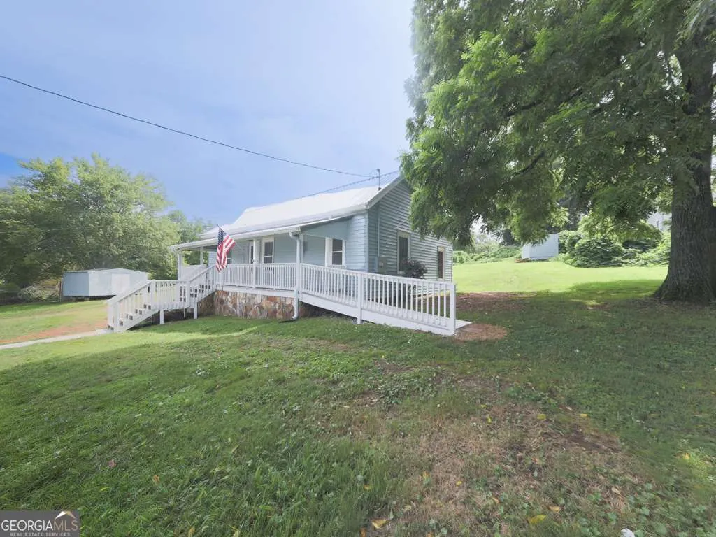 79 Hillside Street