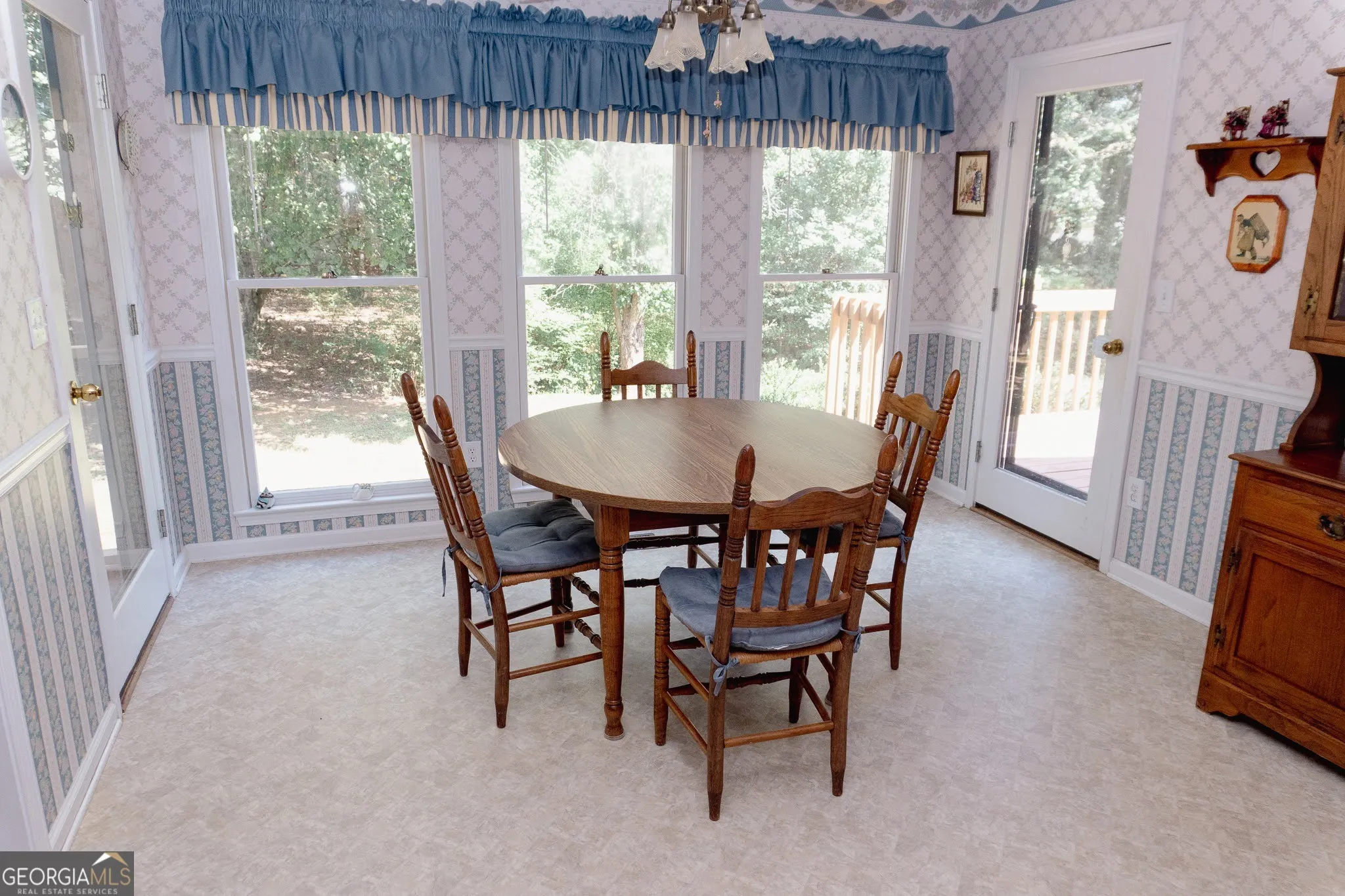 110 Trailwood Lane