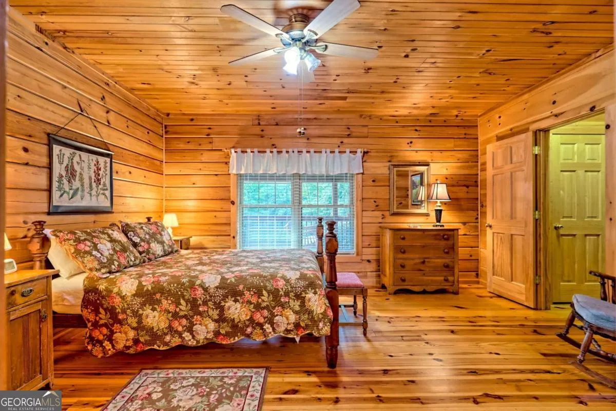 21 Ashley Trail