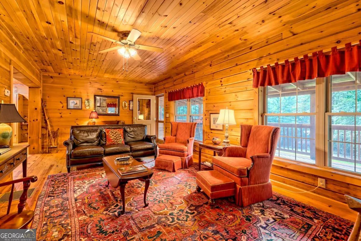 21 Ashley Trail