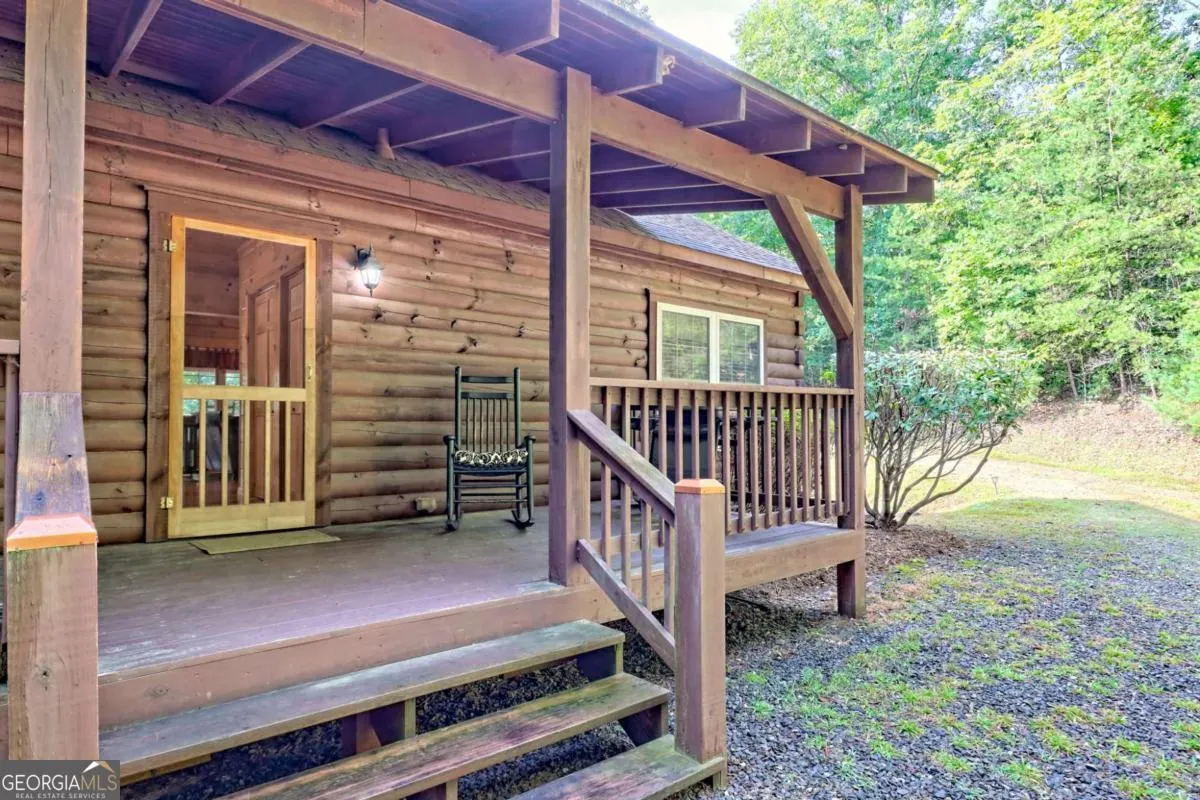 21 Ashley Trail
