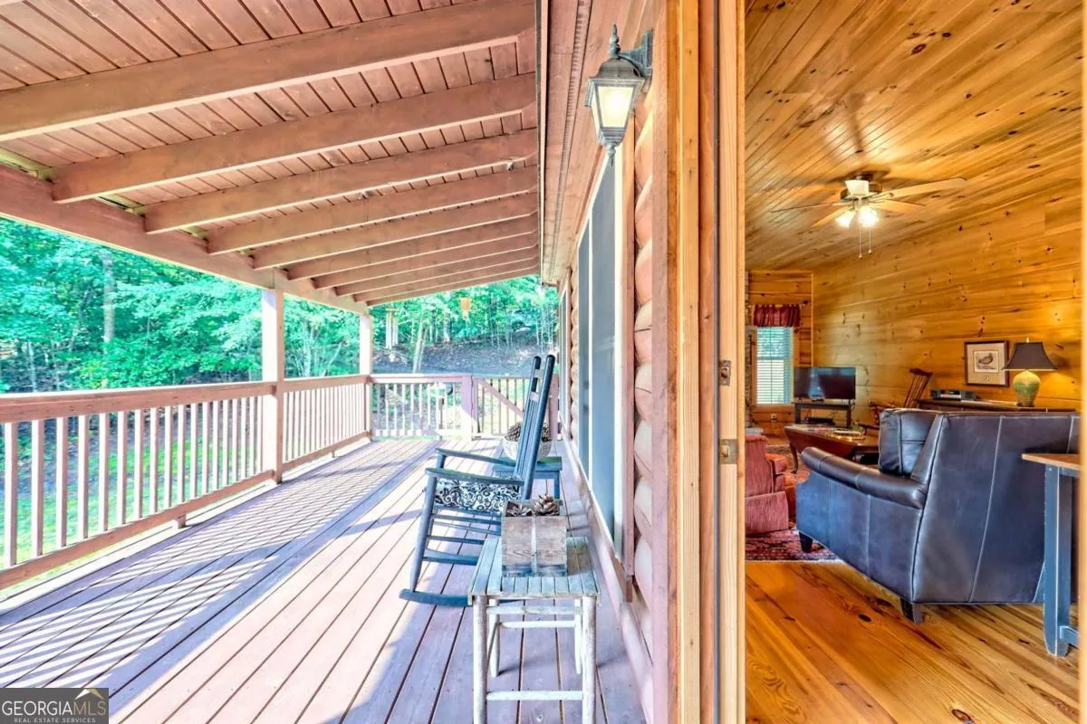 21 Ashley Trail