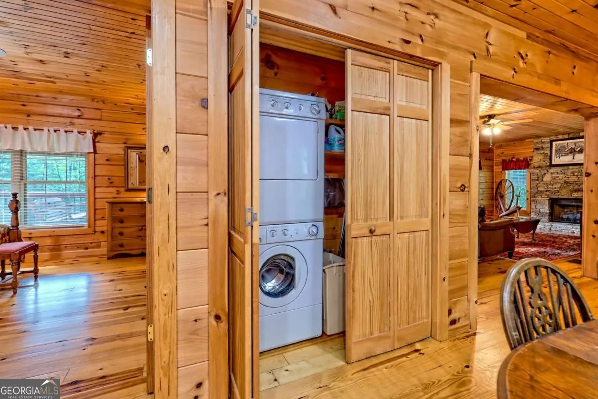 21 Ashley Trail