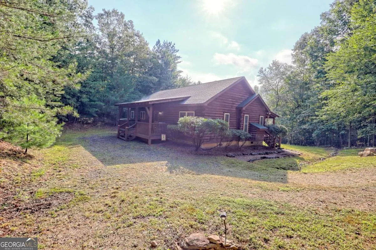 21 Ashley Trail