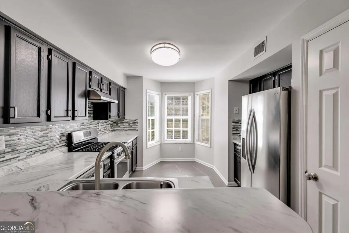 2135 N Forest Trail
