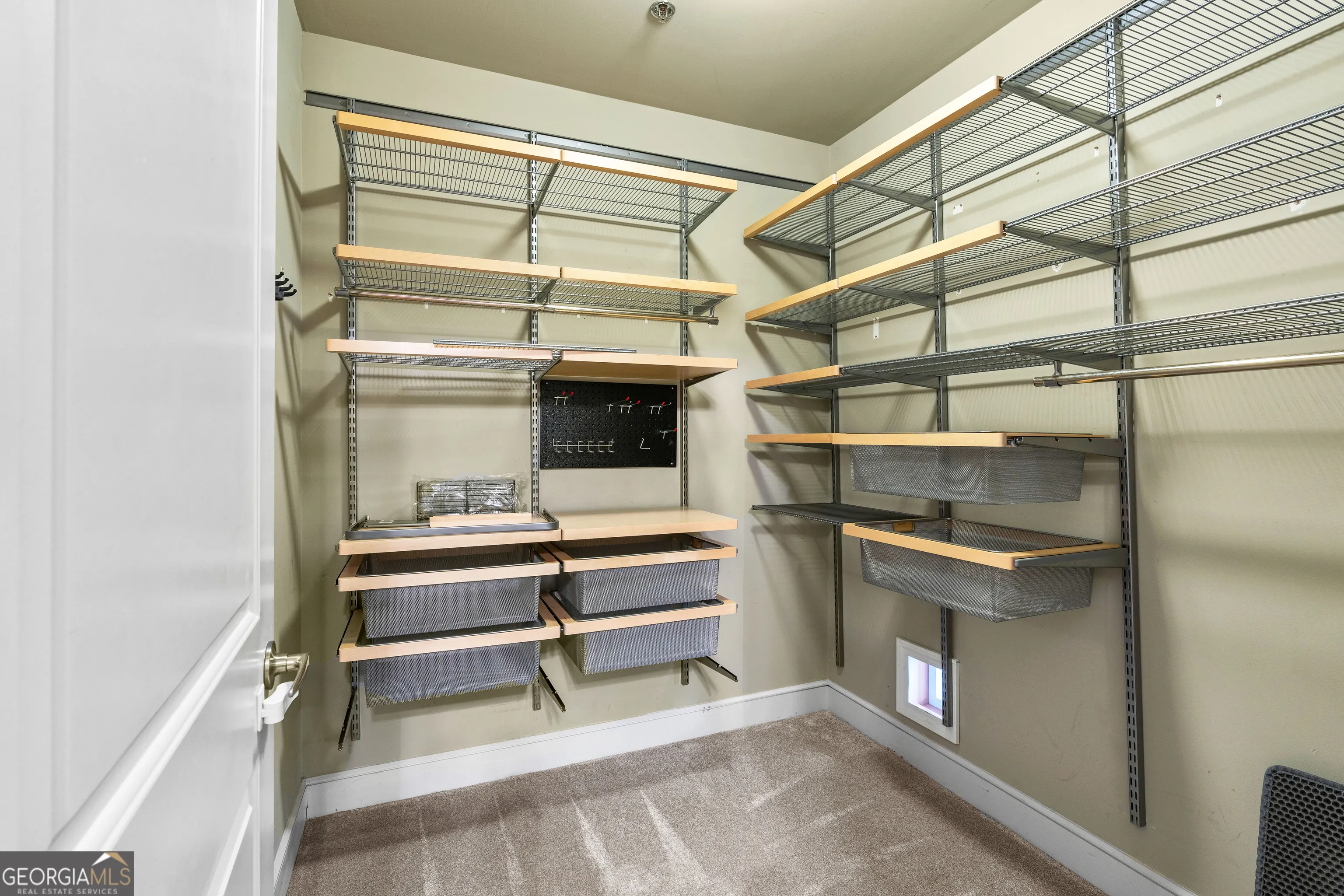 609 950 W Peachtree Street NW, #609