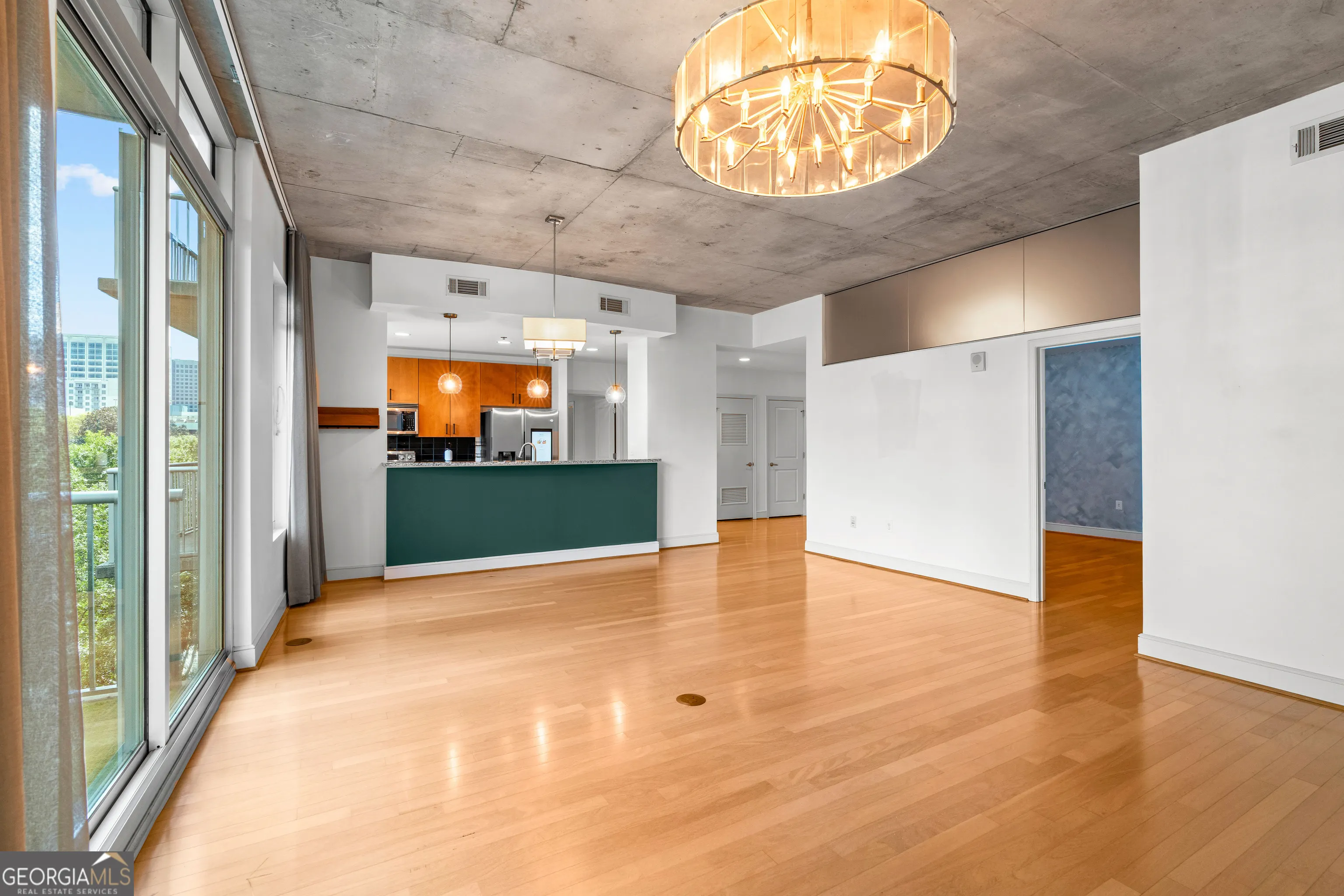 609 950 W Peachtree Street NW, #609