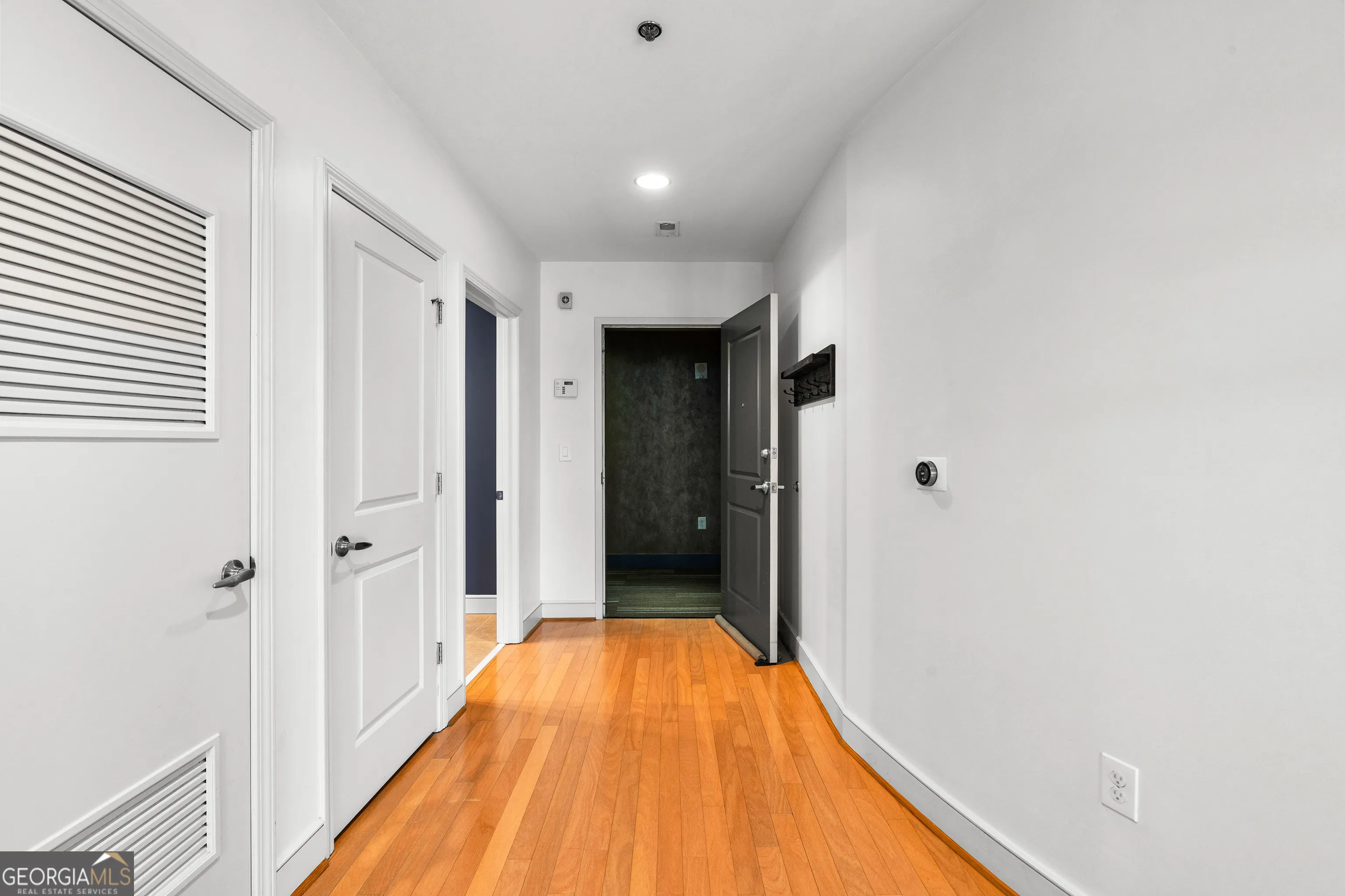 609 950 W Peachtree Street NW, #609