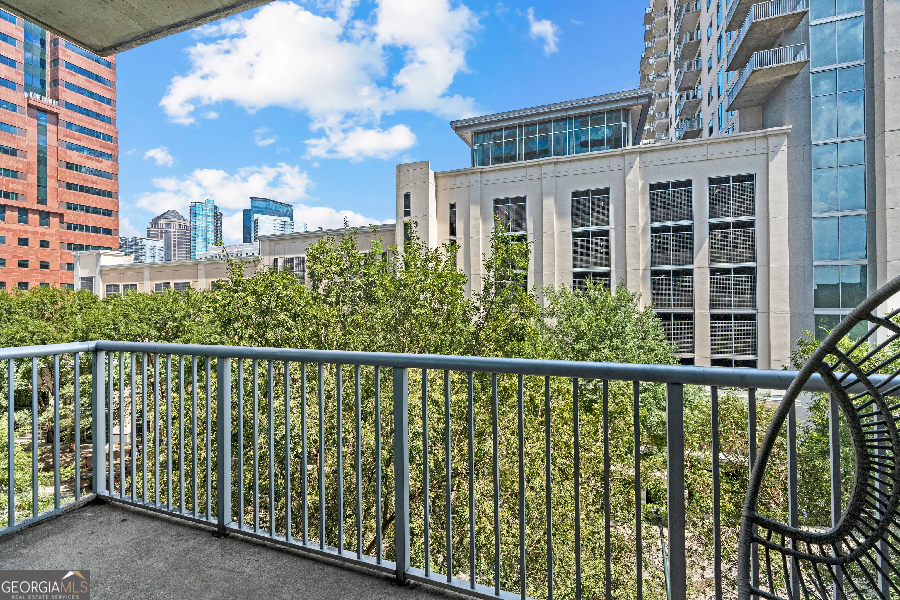 609 950 W Peachtree Street NW, #609