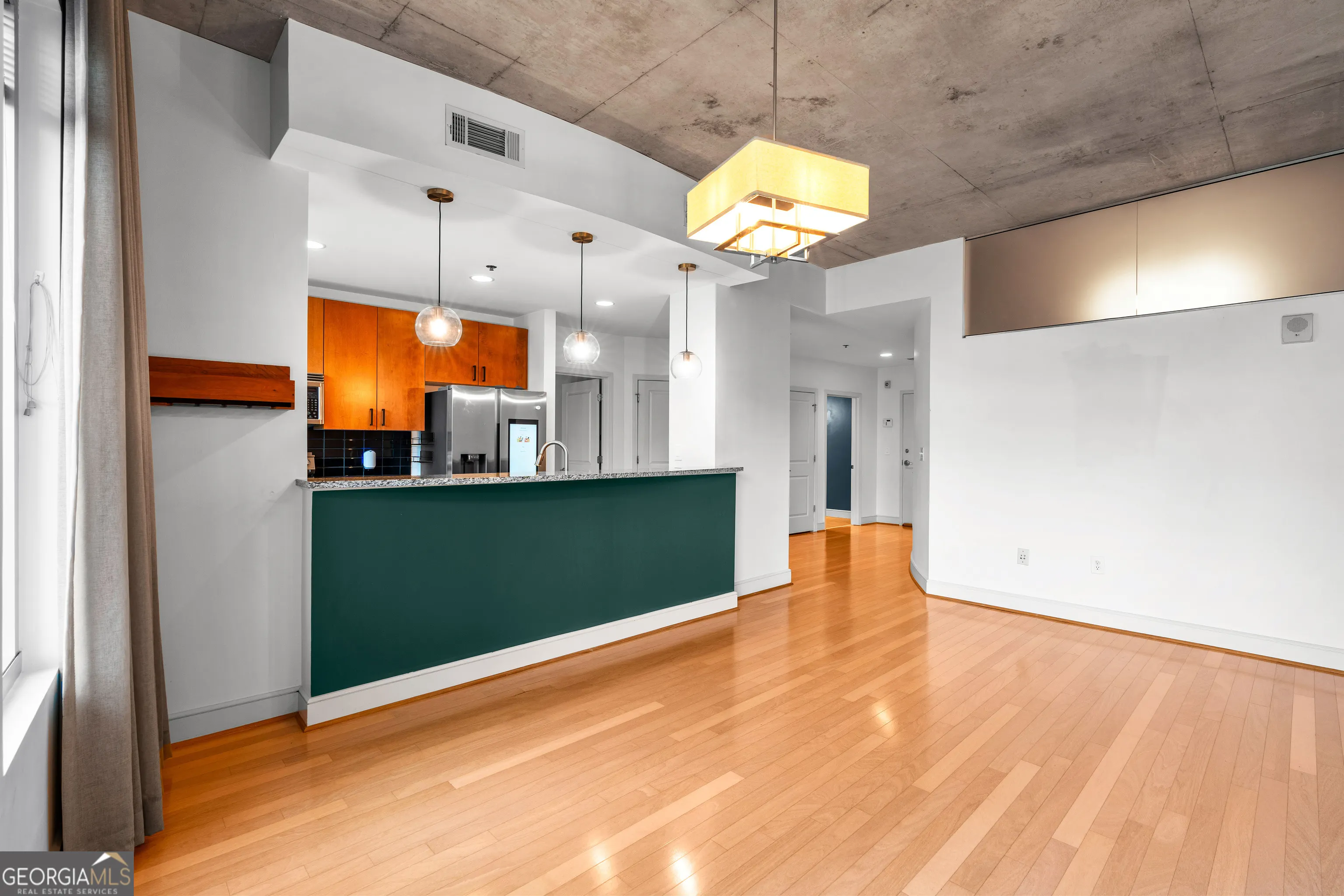 609 950 W Peachtree Street NW, #609