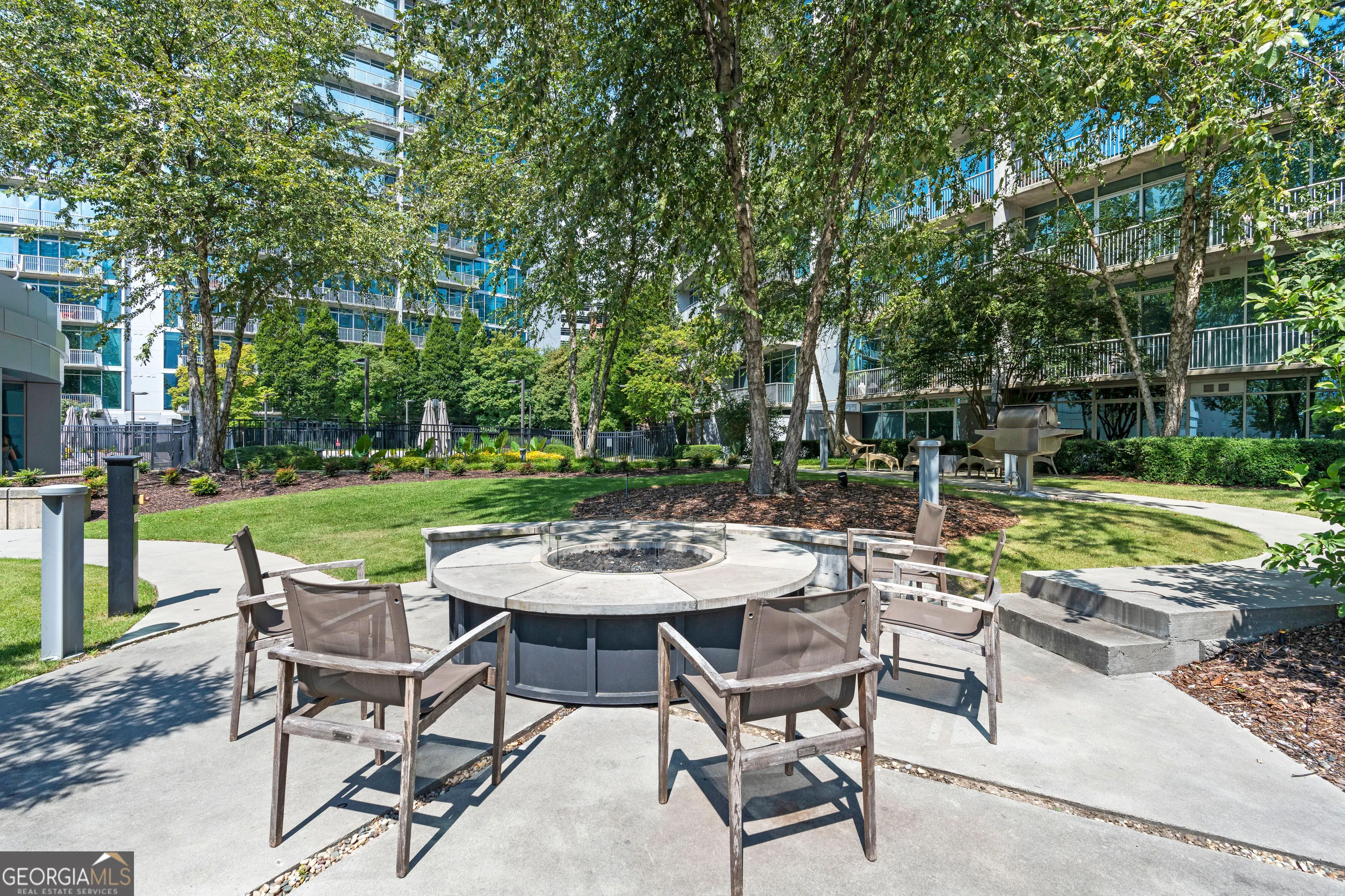 609 950 W Peachtree Street NW, #609