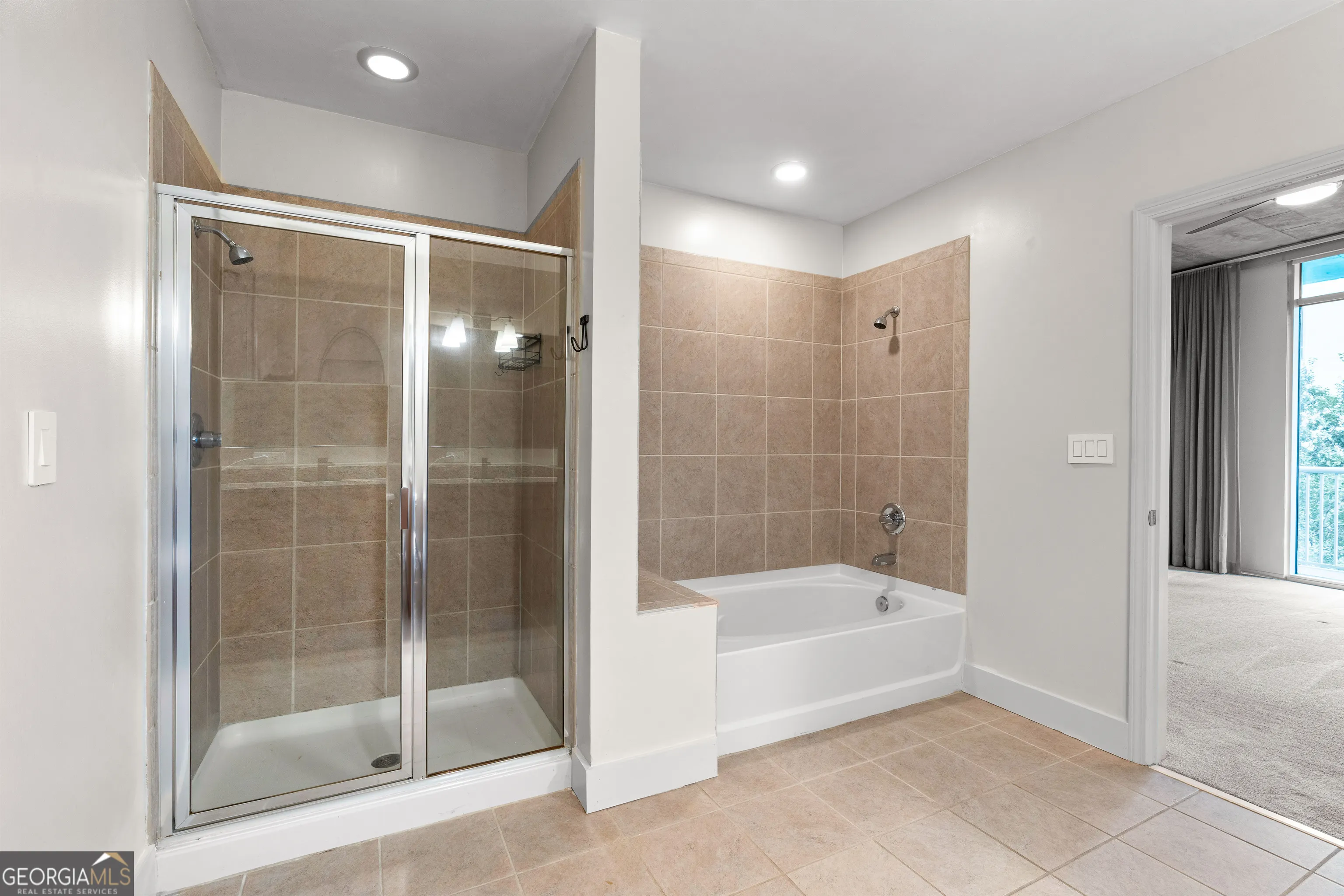 609 950 W Peachtree Street NW, #609