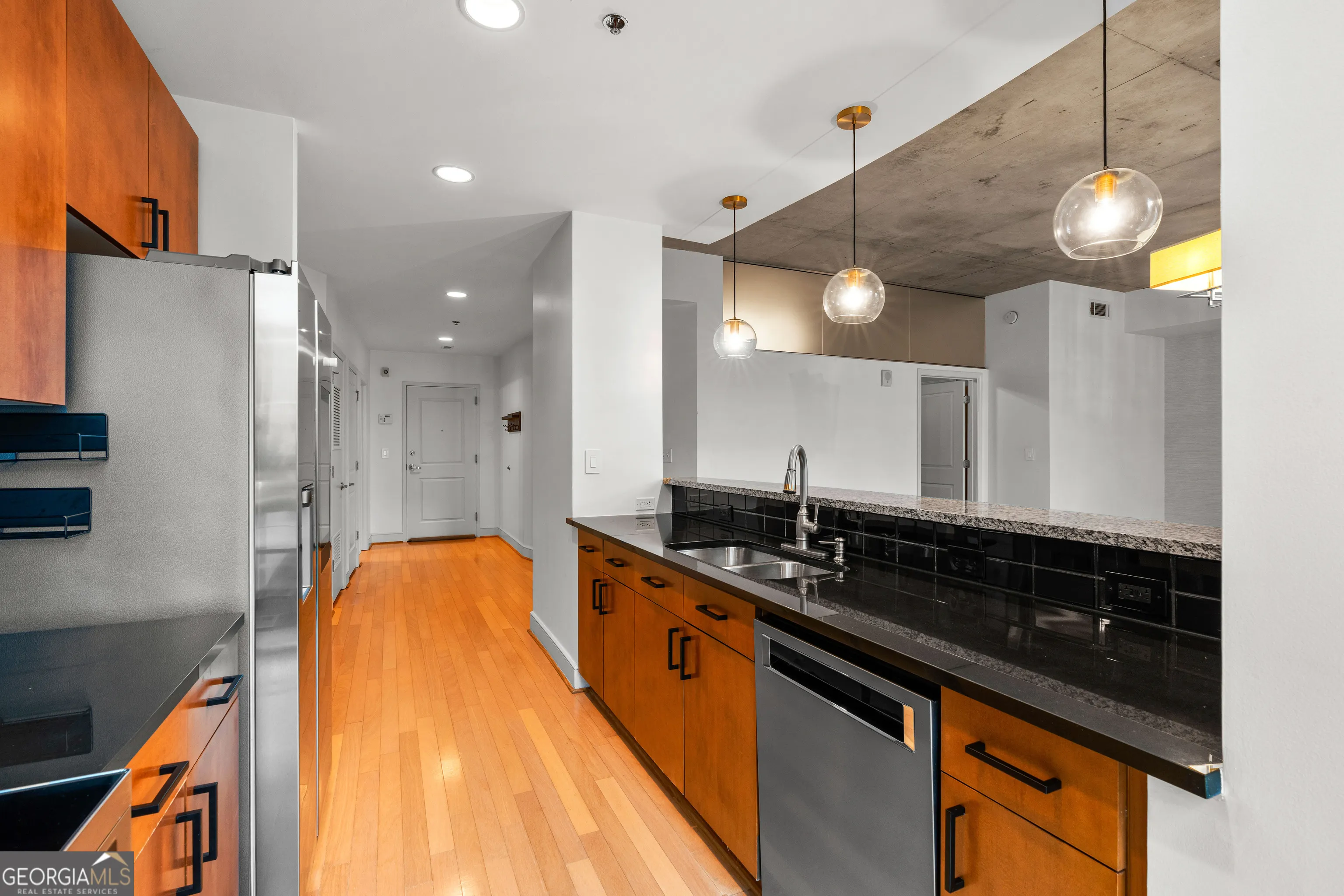 609 950 W Peachtree Street NW, #609