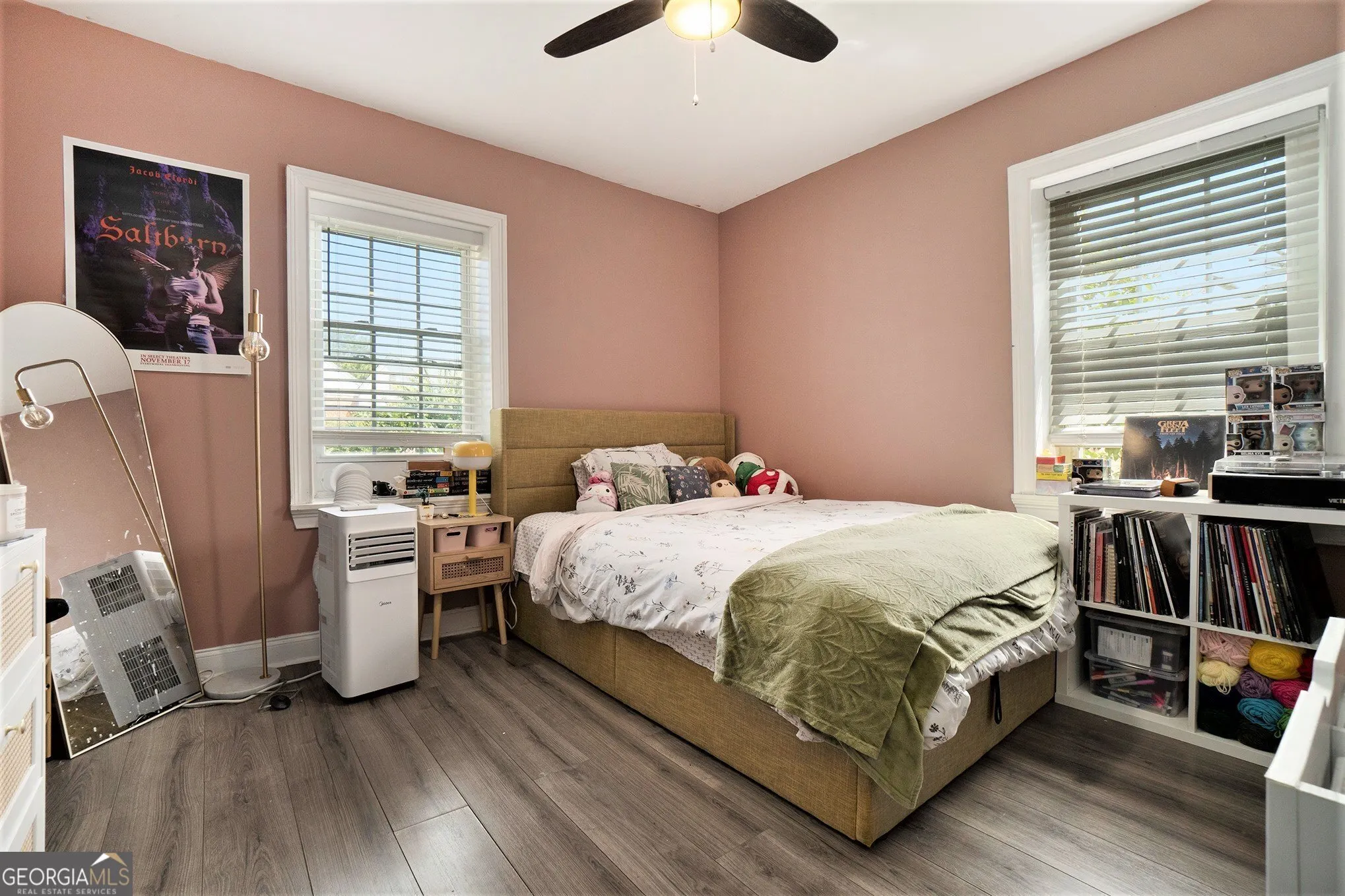 B6 2367 Cascade Road, #B6