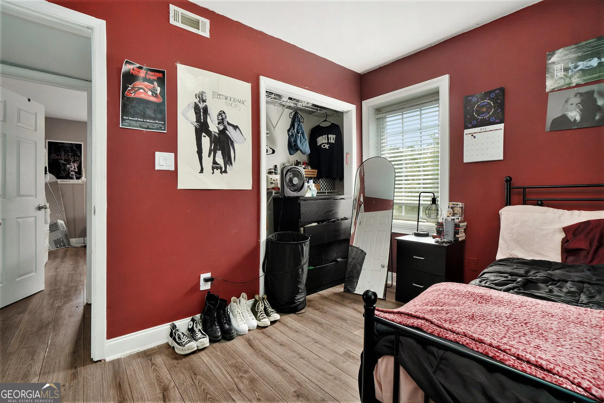 B6 2367 Cascade Road, #B6