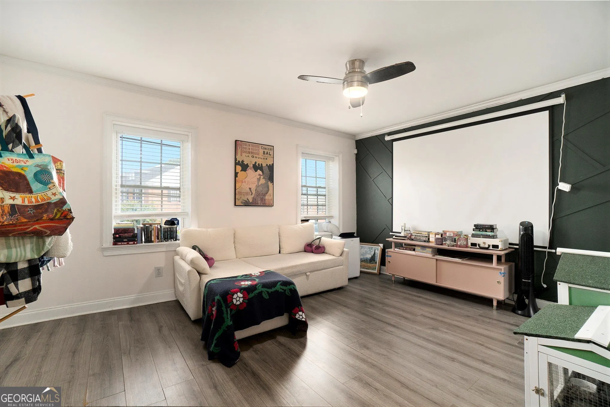 B6 2367 Cascade Road, #B6