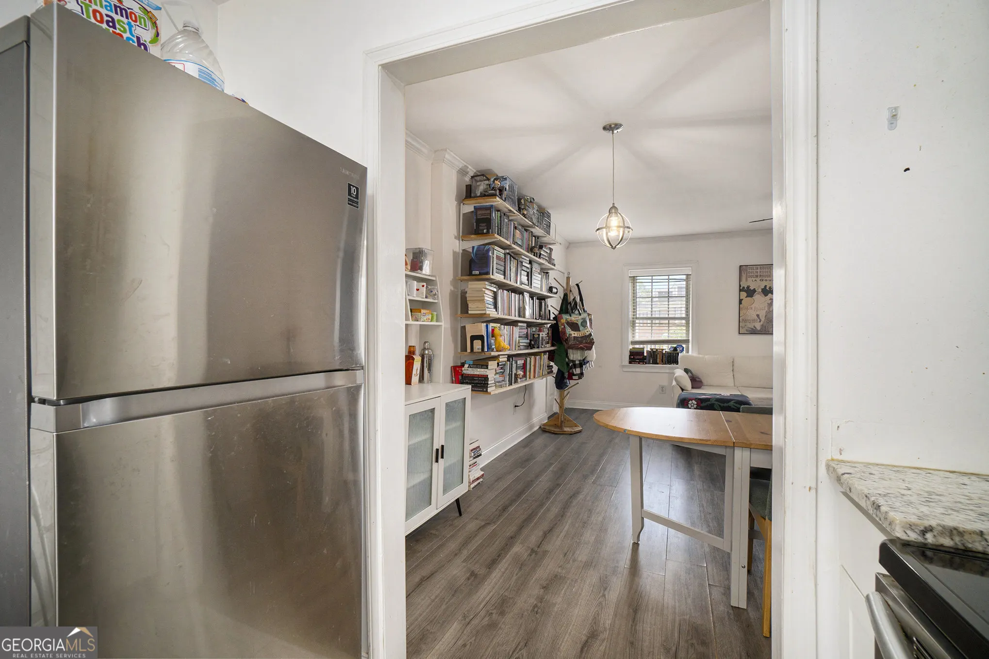 B6 2367 Cascade Road, #B6