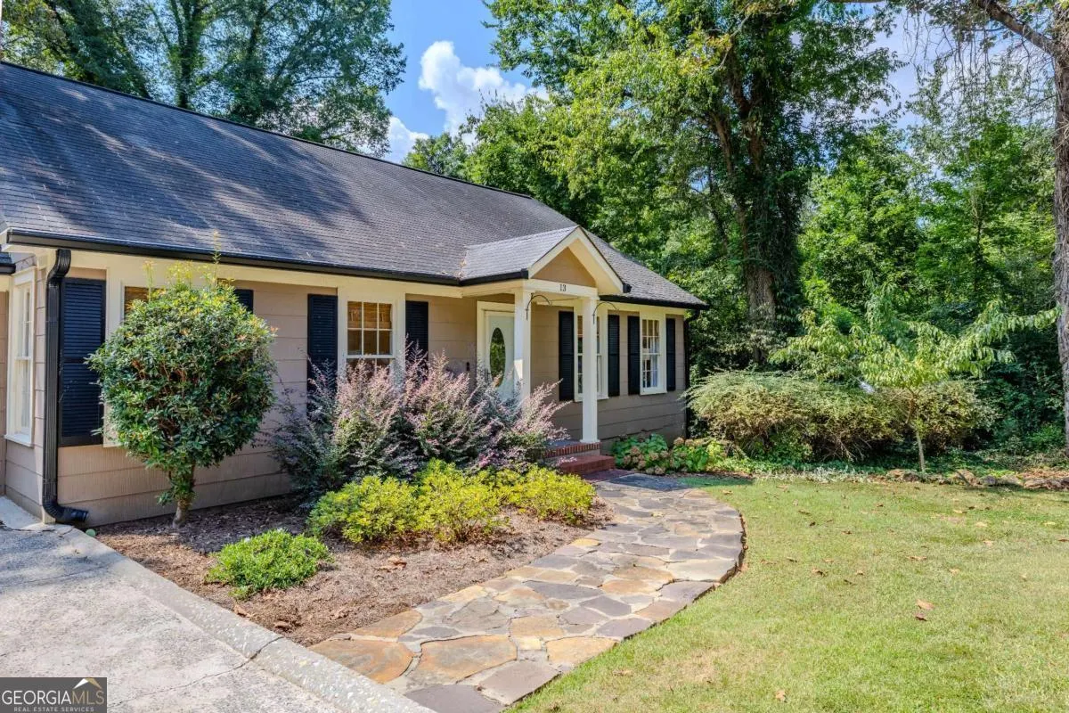 13 SE Townview Road