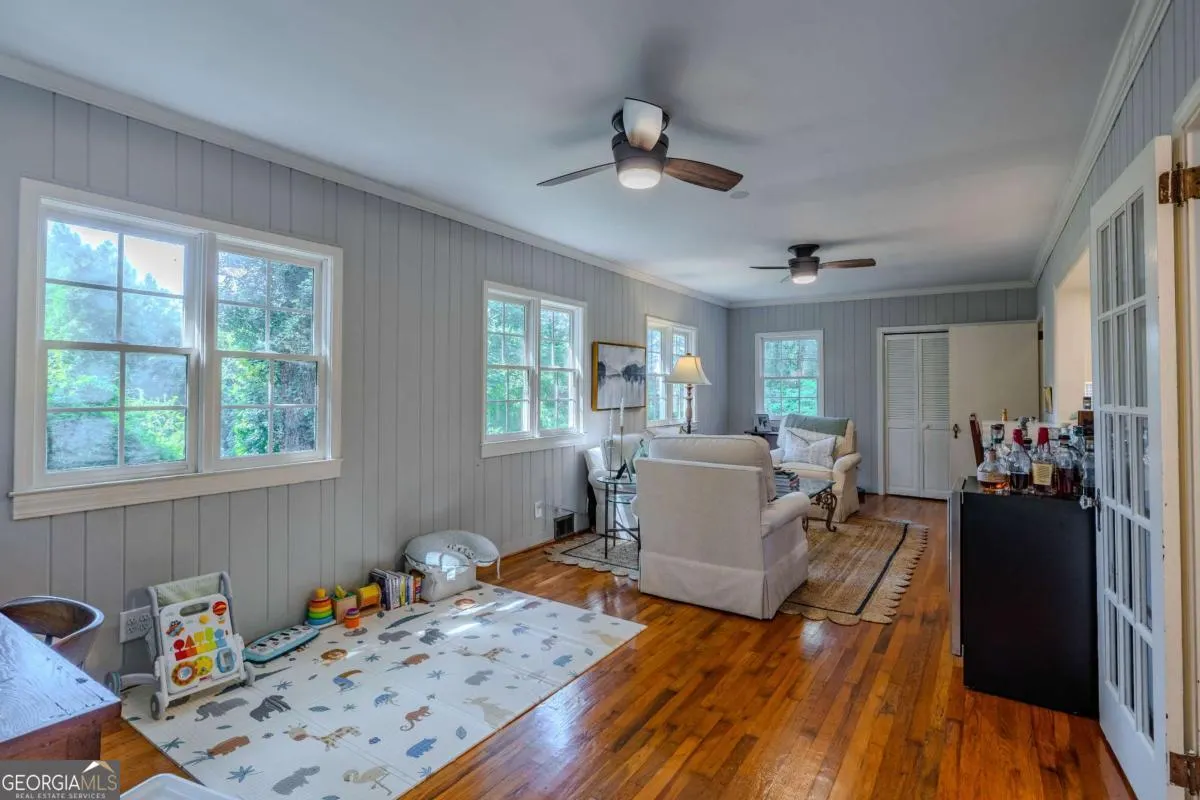 13 SE Townview Road