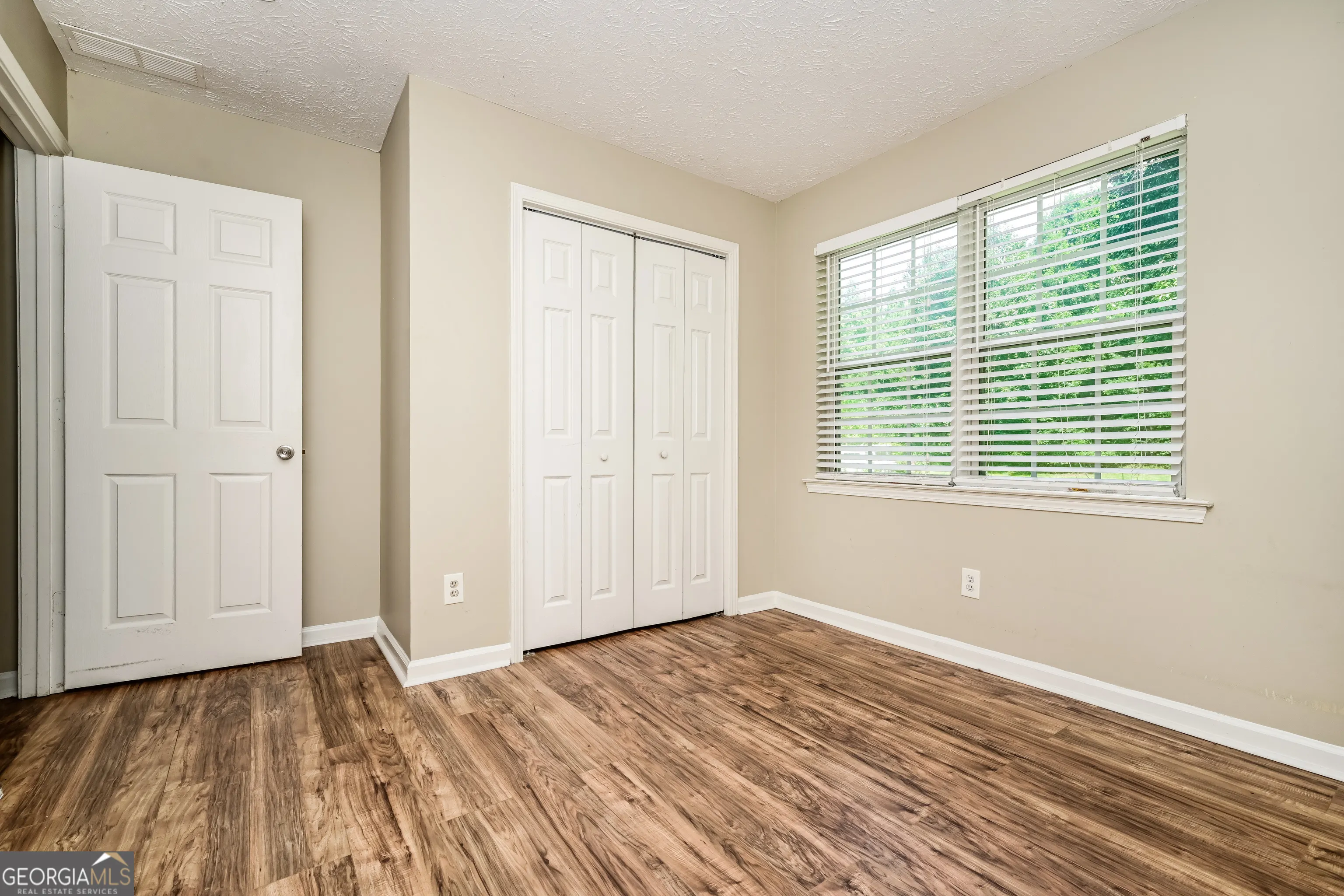 105 Falcon Ridge Drive