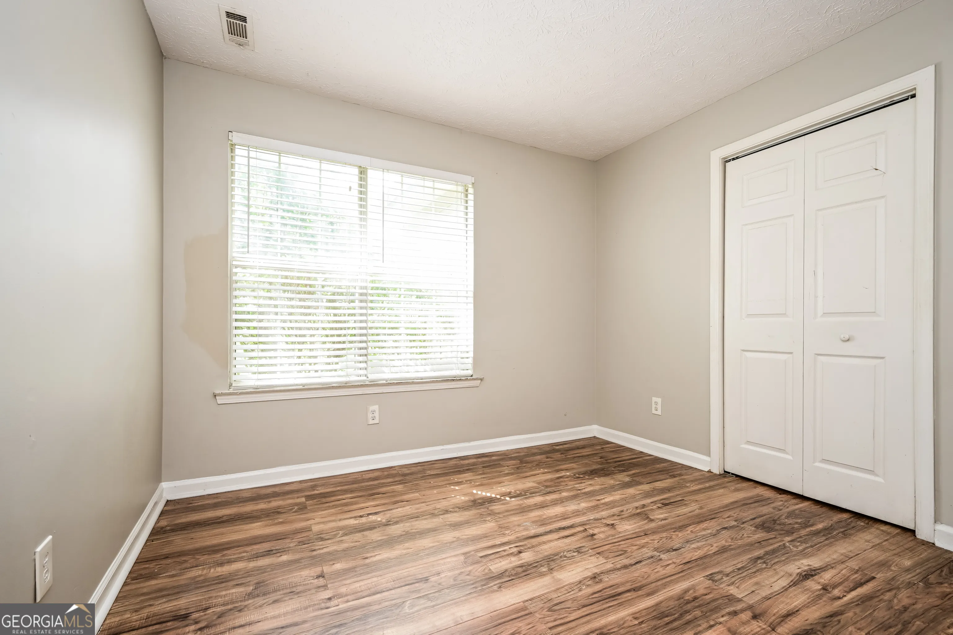 105 Falcon Ridge Drive