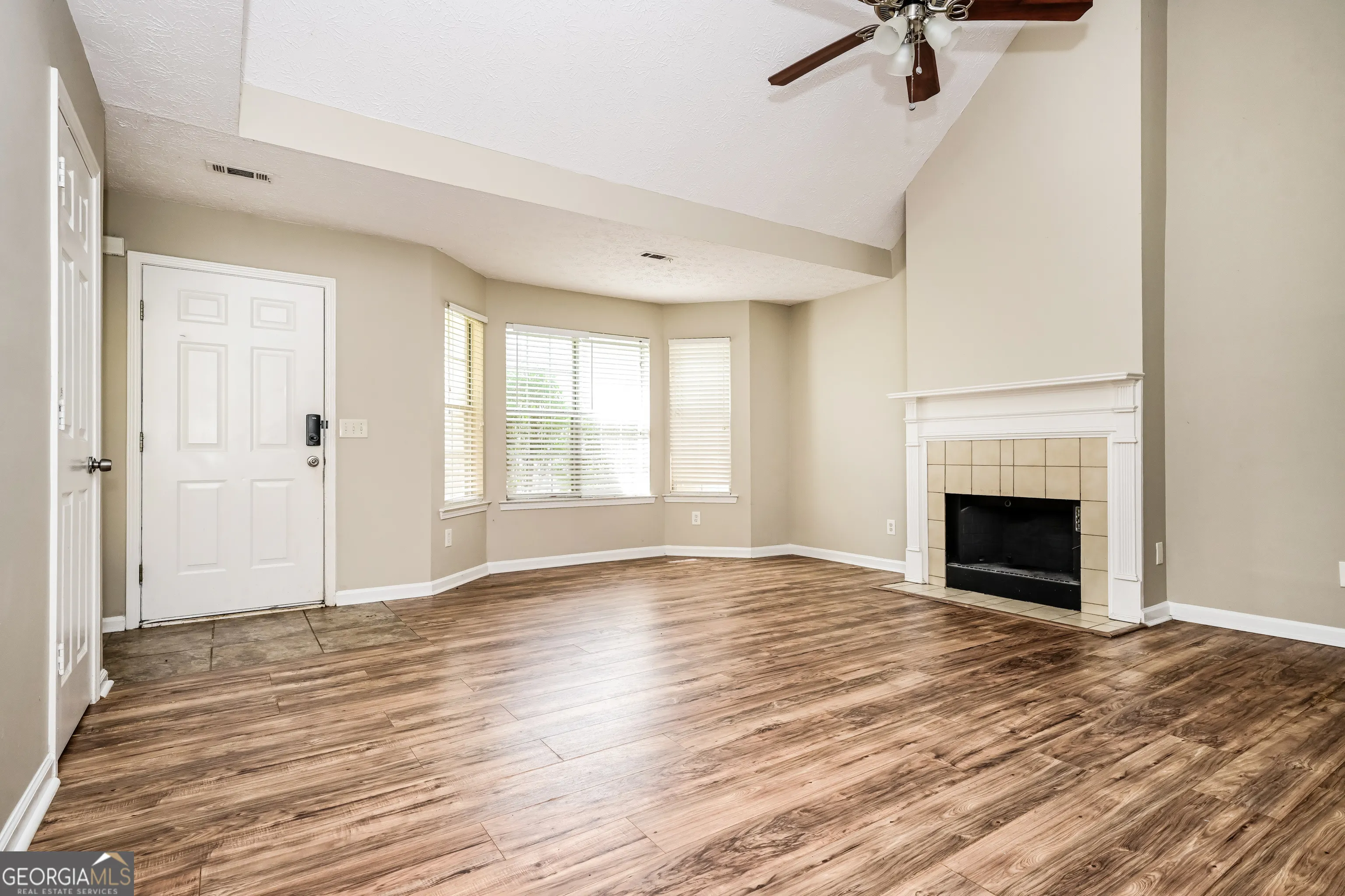 105 Falcon Ridge Drive