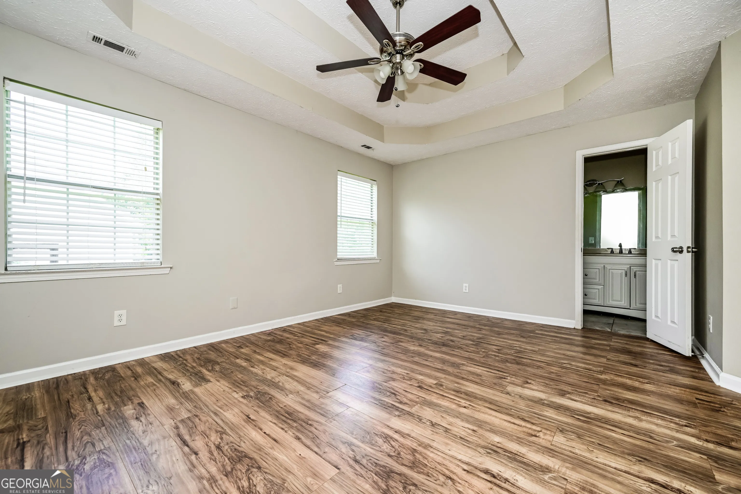 105 Falcon Ridge Drive