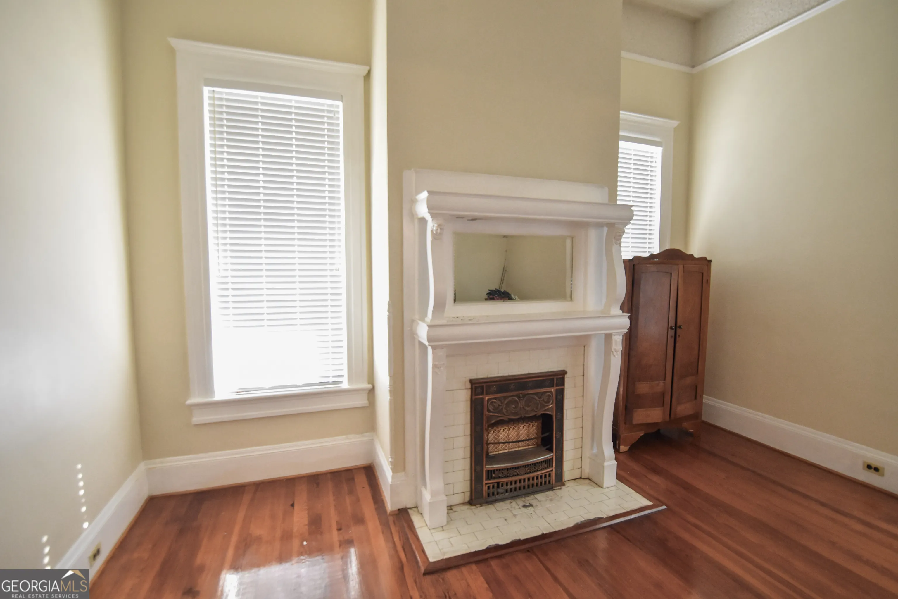 802 Mulberry Street