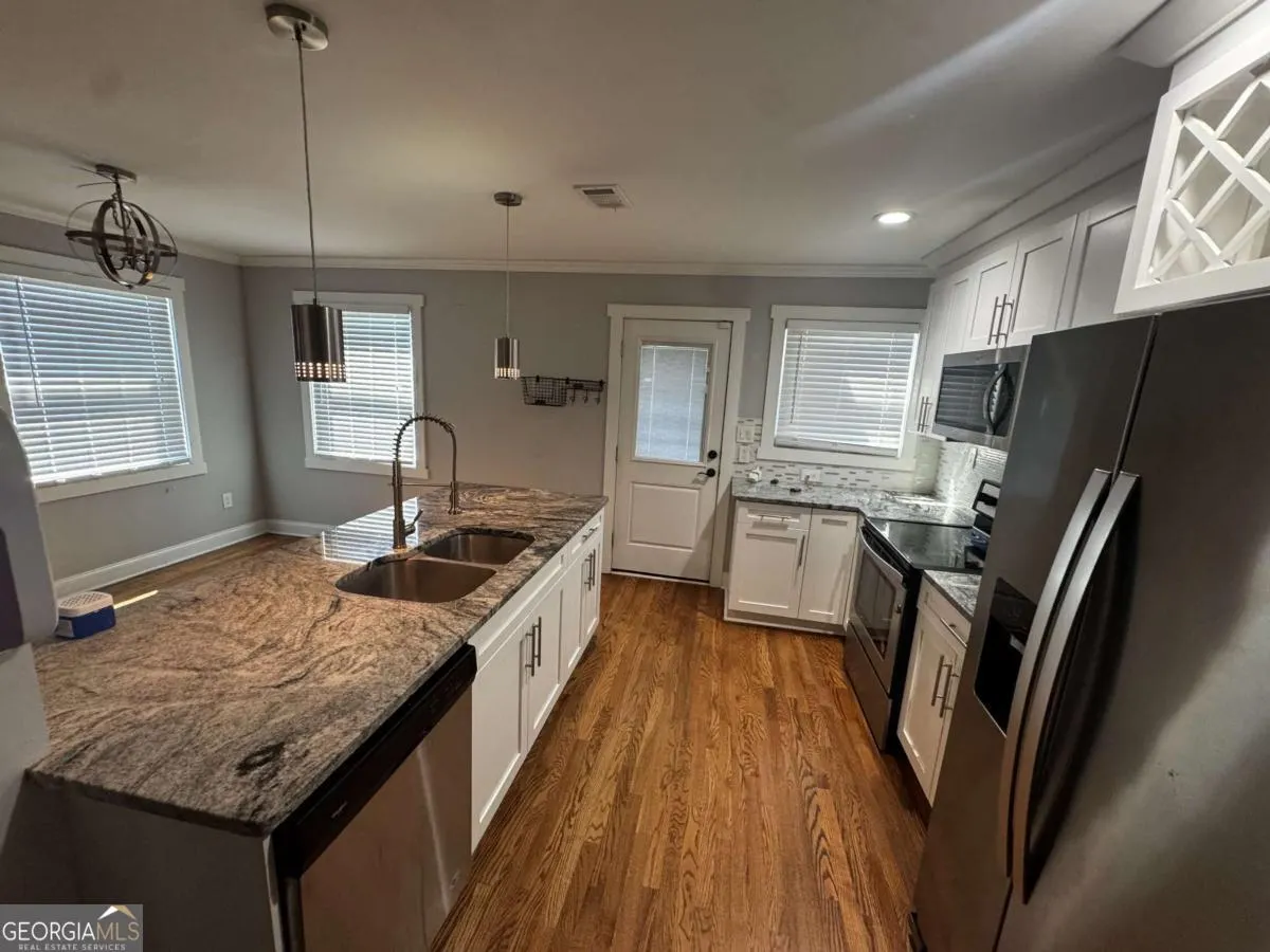 2097 Holly Hill Drive