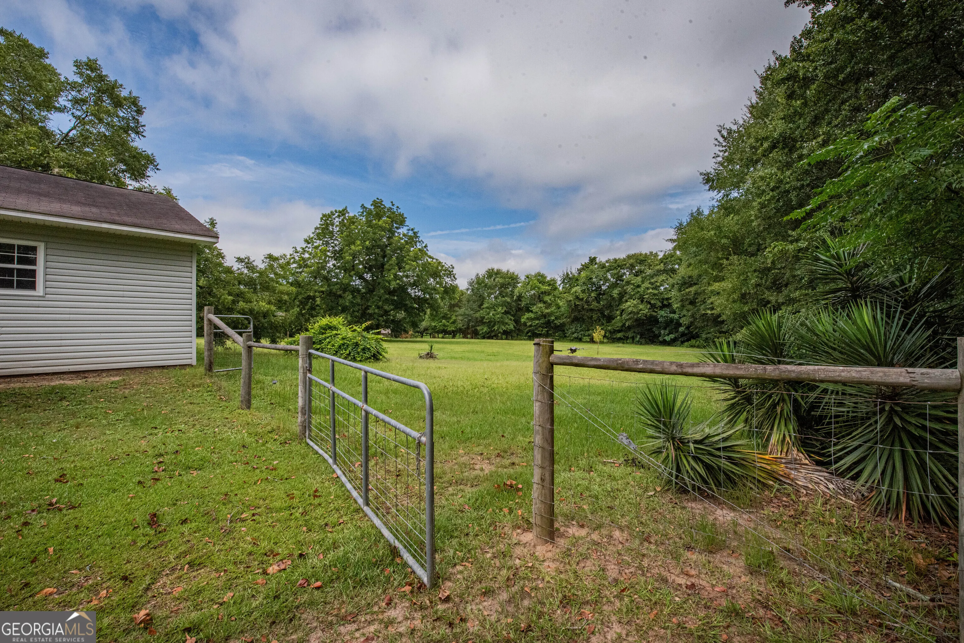 8715 Hwy 41