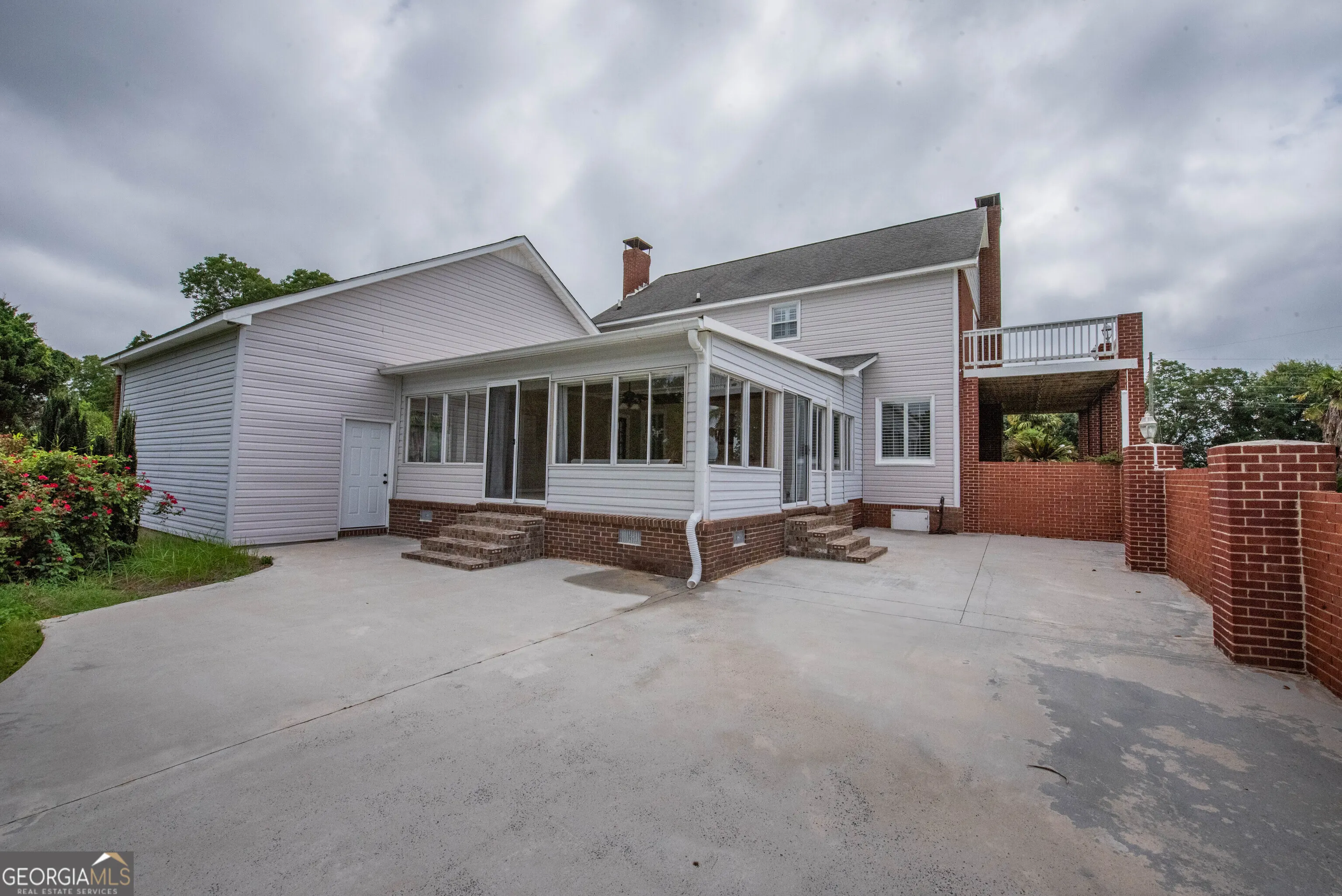 8715 Hwy 41