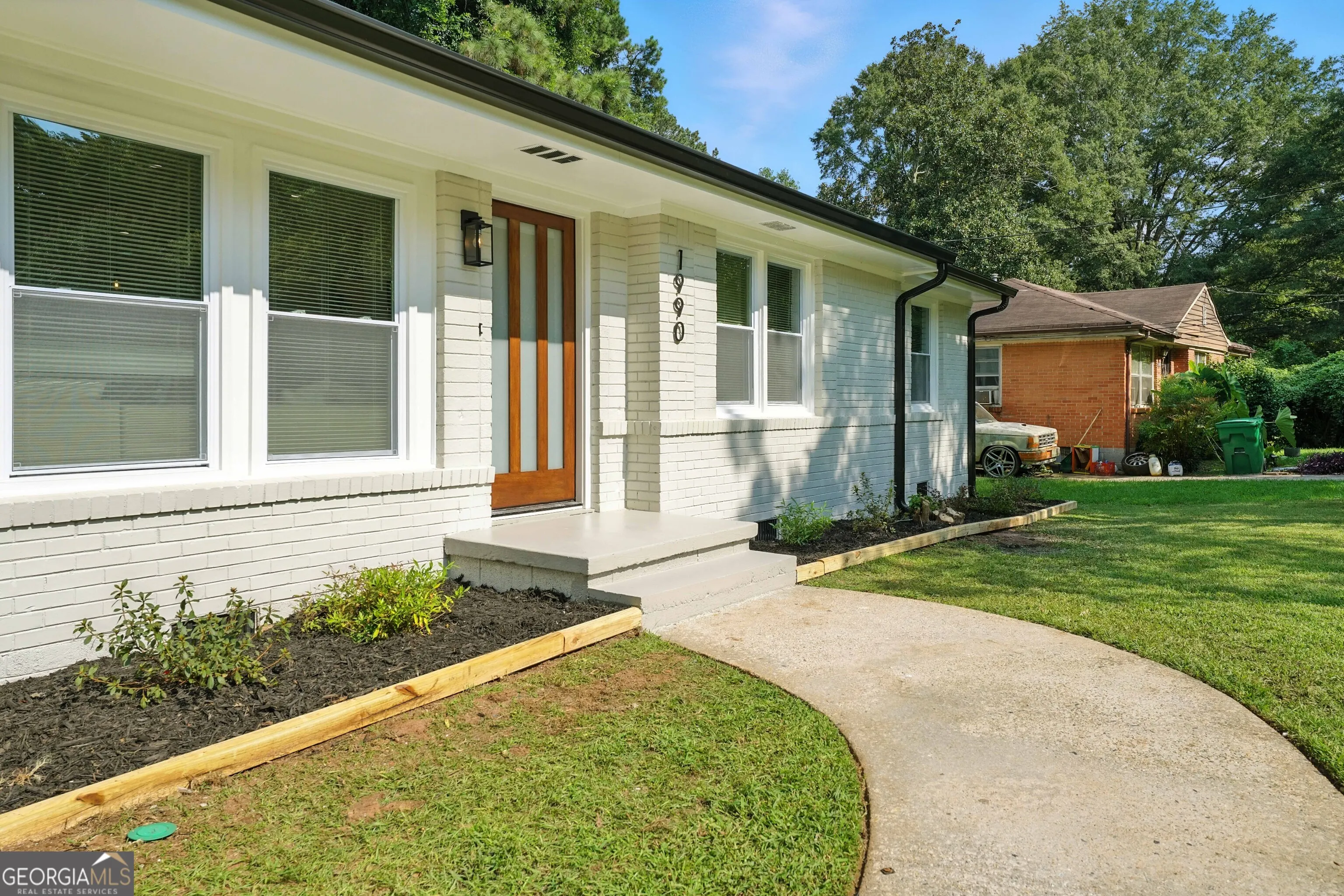 1990 Shamrock Drive