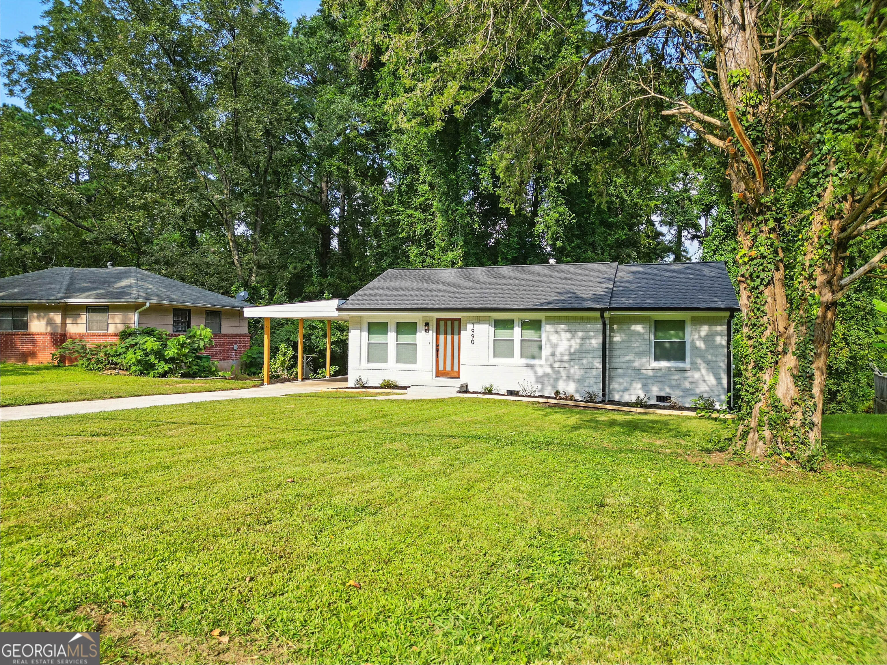1990 Shamrock Drive