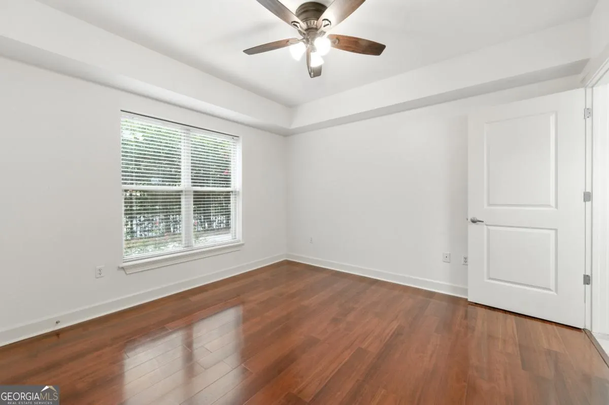 120 200 River Vista Drive, #120
