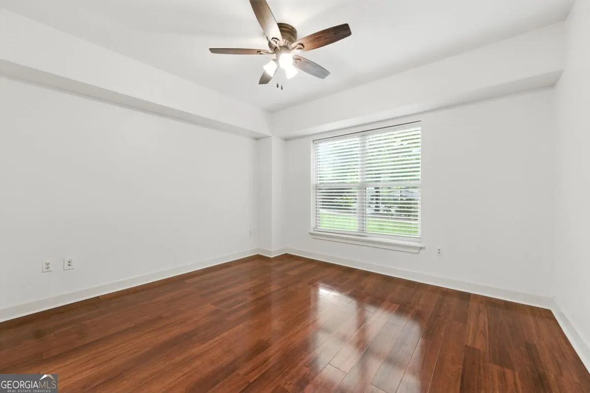 120 200 River Vista Drive, #120